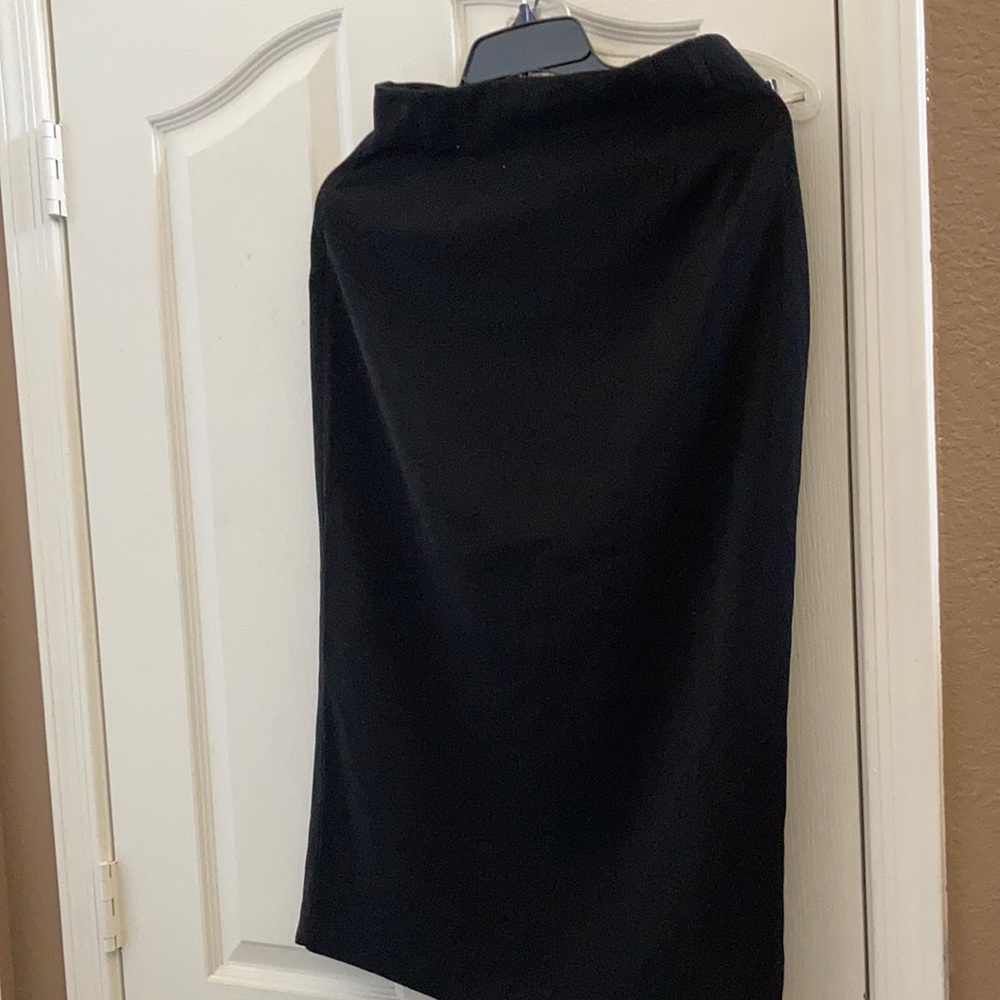 FINAL MARKDOWN Dress barn classic skirt 6p
